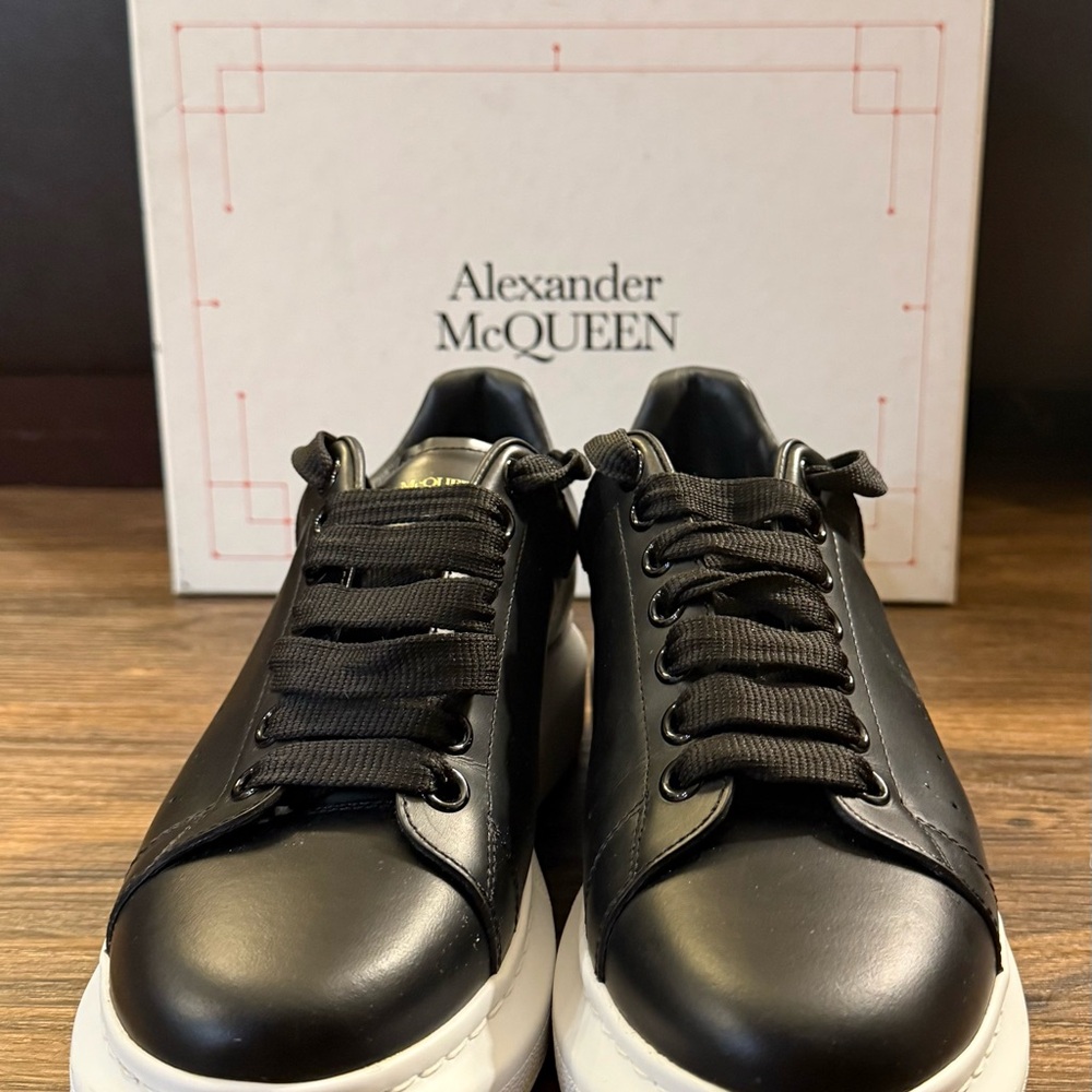 Authentic Alexander McQueen Black Leather Platform Sneaker with White Sole - Picture 4 of 6